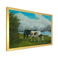 Dizajnerska krava jedu travu ispred jezera 'Farmhouse Framed Art Print